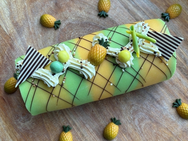 Ananas gebaksrol